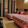 Отель New Chandigarh Holiday Home, фото 2