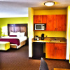 Отель White Pines Inn & Suites, фото 41