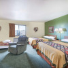 Отель Super 8 by Wyndham Colby, фото 5