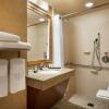 Отель Embassy Suites by Hilton E Peoria Riverfront Conf Center, фото 10