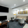 Отель Holiday Inn Express & Suites Jersey City North - Hoboken, an IHG Hotel, фото 5