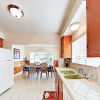 Отель Little Italy Bungalow 3 Bedrooms 1.5 Bathroom Home, фото 15