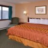 Отель HomeTown Inn, фото 3