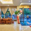 Отель Wuyishan Blue Sky Hotel, фото 1