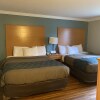 Отель Econo Lodge At The Falls North, фото 21