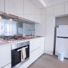 Отель Dreamhome Service Apartment 889 Collins, фото 4
