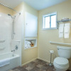 Отель Redwood Suites, фото 8