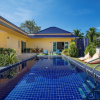 Отель Garden Pool Villa Olivia Near NaiHarn, фото 15