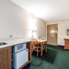 Отель Red Roof Inn & Suites Knoxville East, фото 24