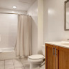 Отель Windsor at Cambridge Park by Global Luxury Suites, фото 10