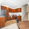 Отель Spacious 1-Bedroom Apartment With Parking, фото 2