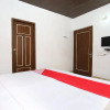 Отель Oyo 19739 Royal Hotel And Restaurant, фото 4