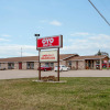 Отель OYO Hotel Chesaning Route 52 & Hwy 57, фото 1
