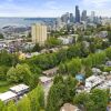 Отель Hillside in Seattle - well appointed, фото 13