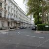 Отель Brunswick Gardens - Cosy Apartment in a Cherry Tree Lined Street- Notting Hill в Лондоне