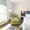 Отель Hampton Inn & Suites Syracuse North Airport Area, фото 19