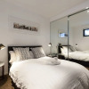 Отель ZACH, 1BDR St.Kilda Apartment, фото 7