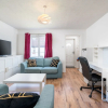 Отель Crawley Pet Friendly 1-Bedroom Apartment, фото 12