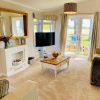 Отель Hollicarrs - Wildflower Lodge, фото 2