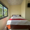 Отель OYO 1228 Gia Hoang Homestay, фото 11