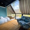Отель Stunning Cliff-edge 2-bedroom Chalet in Karimabad, фото 3