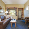 Отель Olympic Village Inn, фото 9