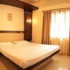 Отель Suraksha Residency by OYO Rooms в Бангалоре