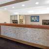 Отель Days Inn by Wyndham Hillsdale, фото 2