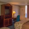 Отель Executive Inn Hotel & Conference Centre, фото 5