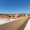 Отель Rooftop Sea View YourHostHelper, фото 15