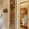 Отель Heavenly Pines - Three Bedroom Cabin with Hot Tub, фото 9