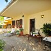 Отель Well maintained house with garden 100m from the beach, patio, BBQ and wifi, фото 5