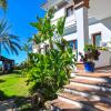 Отель OleHolidays Villa Marques junto a Golf y Hotel Villa Padierna в Бенахависе