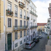 Отель ALTIDO Exquisite 2BR home w/ balcony in Lapa, фото 1