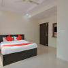 Отель OYO 23697 Hotel Krishna Palace, фото 2
