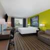 Отель Super 8 by Wyndham Winnipeg East MB, фото 6