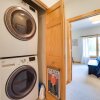 Отель Modern Bellaire Condo: Pool Access, Near Skiing!, фото 3