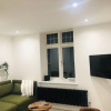Отель Perfect Holiday Escape - 1 and 2 Bedroom Deluxe Apartments at Liverpool Street, фото 2