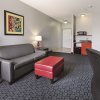 Отель La Quinta Inn & Suites by Wyndham Dallas - Hutchins, фото 16
