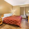 Отель Econo Lodge Airport, фото 5