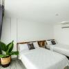 Отель Bed Station Hostel в Куинене