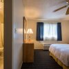 Отель Coral Reef Inn & Suites, фото 30