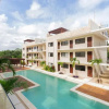 Отель Zaazil, Jungle View & Great Pool 100Mb Fiber Wifi!, фото 14