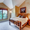 Отель Charming Condo Nestled in the East Keystone Resort Neighborhood, Shuttle to Ski Slopes, Outdoor Pool, фото 3