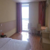 Отель 7 Days Inn Qingdao Huangdao Lianghe Road Bathing Beach, фото 2