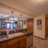 Отель Top Floor 2 Bedroom In Mountaineer Square- Slopeside Condo - No Cleaning Fee! by RedAwning, фото 12