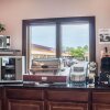 Отель Amherst Inn & Suites, фото 13