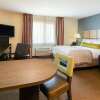 Отель MainStay Suites Wichita Northeast, фото 3