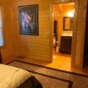 Отель Southern Oak 2 Bedroom Cabin by Redawning, фото 16