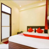 Отель Oyo Flagship Hotel Manyvar, фото 10